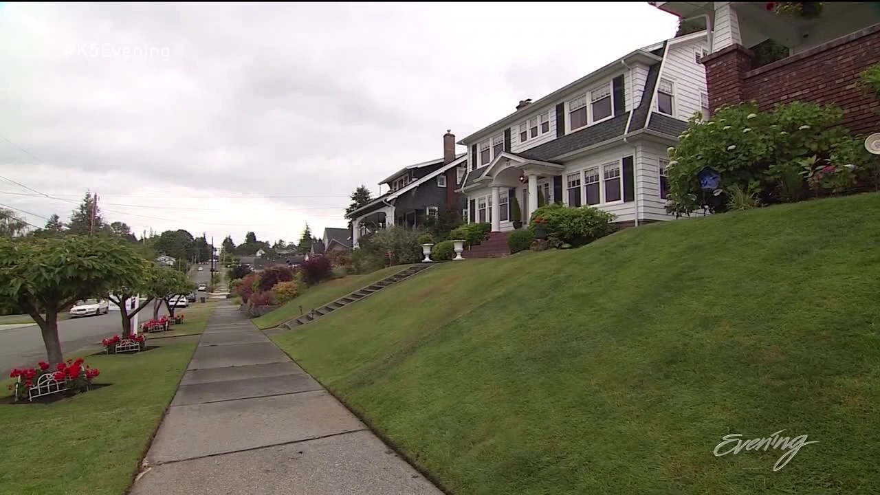 Inside the 'Twin Peaks' house in Everett