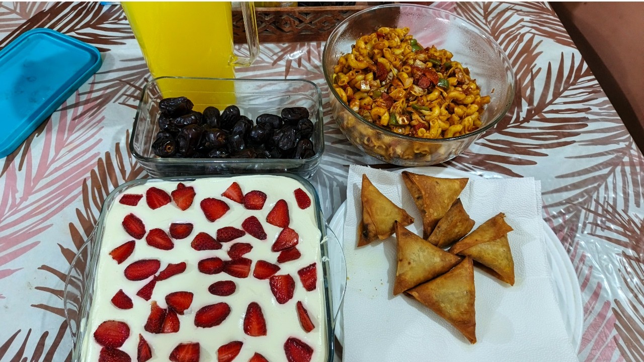 8 Sehri To Iftar Vlog 😍Aj Iftar Main Mazedar Meetha Banaya