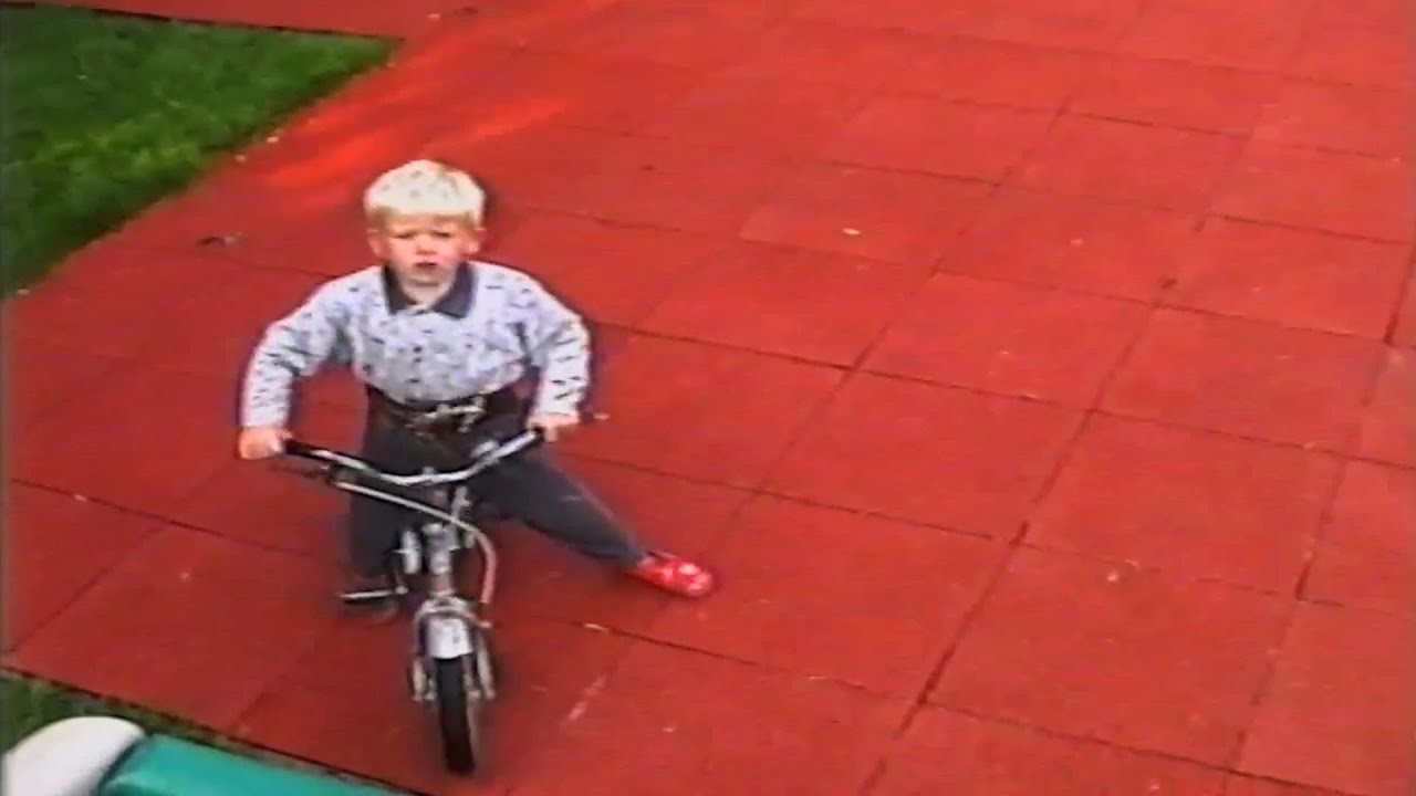 ENDLESS DIVE - DEUX ROUES (OFFICIAL VIDEO)