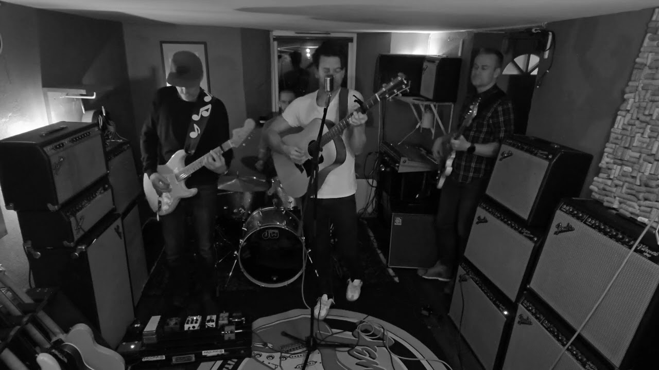 Underbones - Moment of Distraction