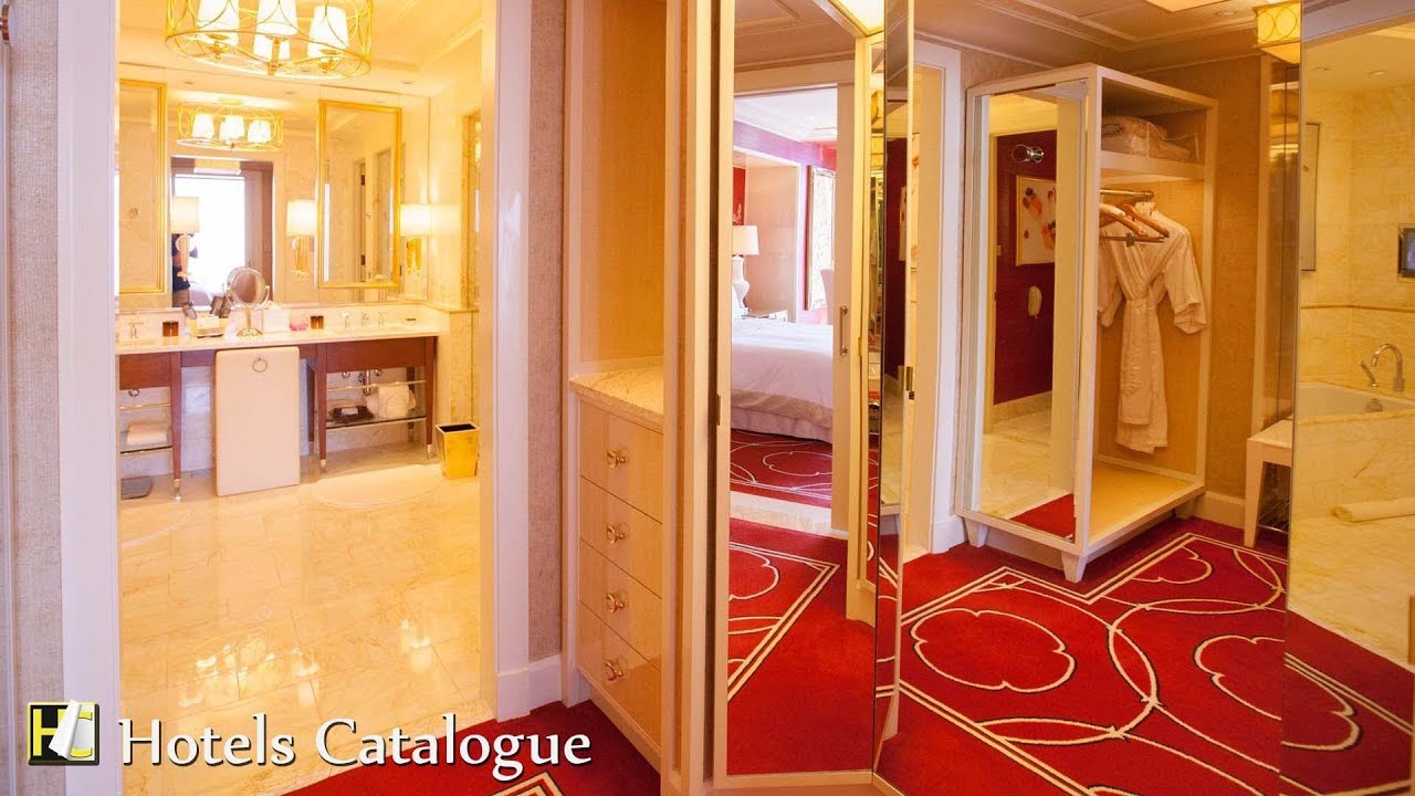 The World&rsquo;s Most Luxurious Hotel Closets