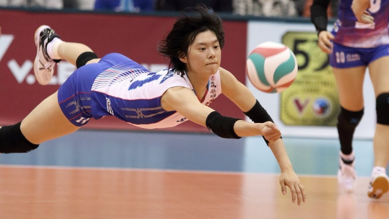 【バレーボール】新生女子バレー代表のキーマン宮下遥。スーパーレシーブにトスに万能プレイ！【スーパープレイ】