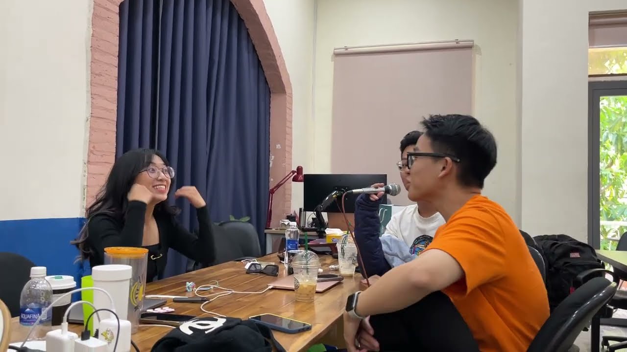 Nam Khánh IELTS 8.0 dạy Thanh Hằng IELTS 6.5 cách Speaking sao cho sang!