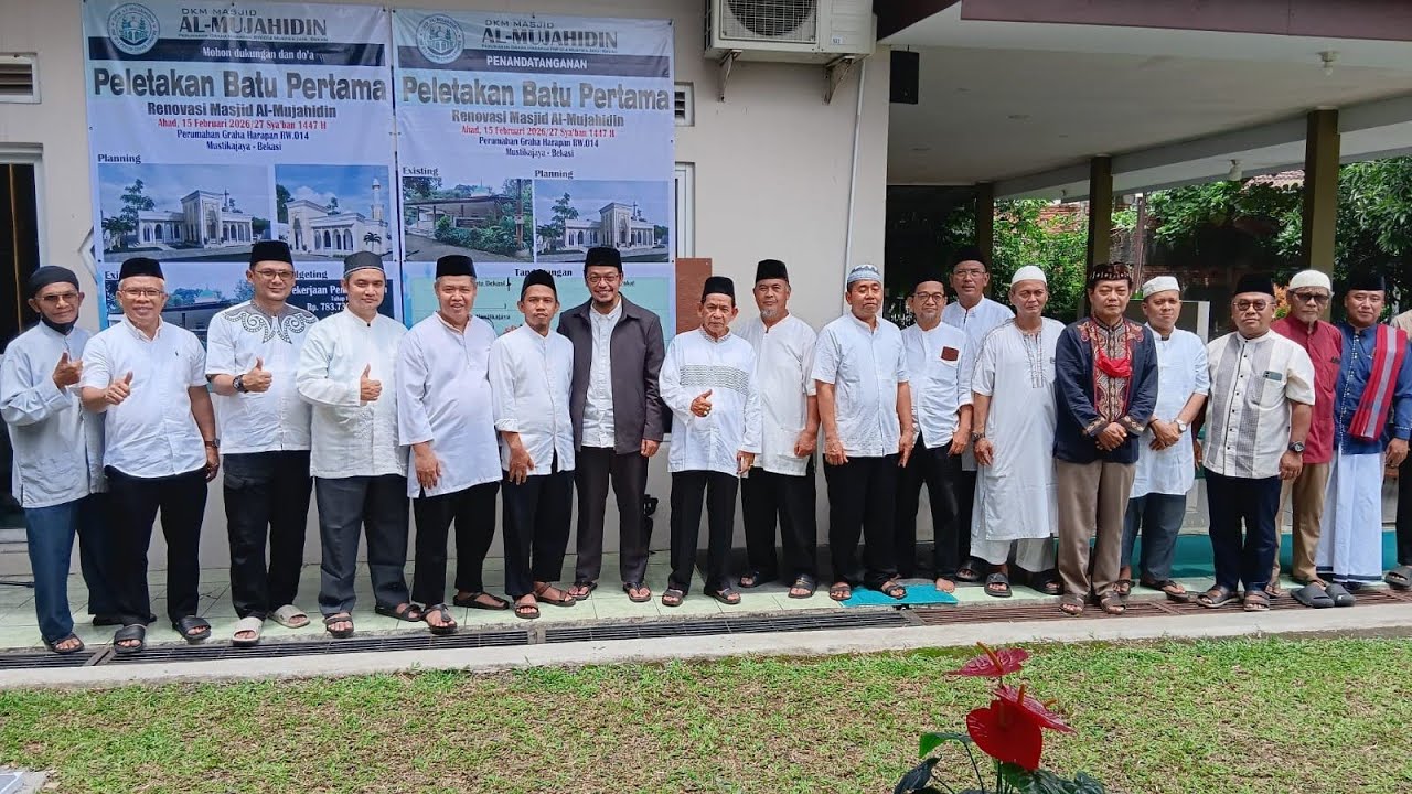 Peletakan Batu Pertama, Renovasi Masjid Al Mujahidin. Perm. Graha Harapan RW. 014