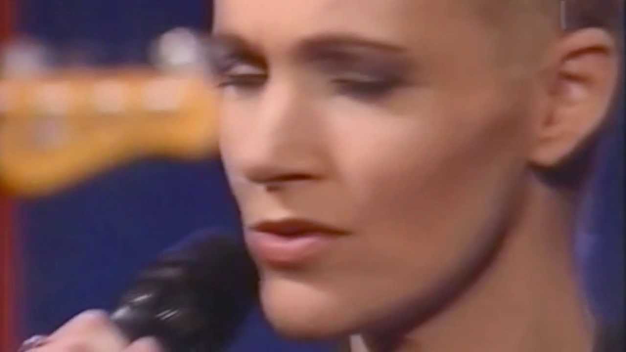 Marie Fredriksson Ber Bara En Gång