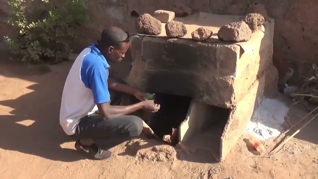 Fabrication des lames de Balafon a Bobodiouilasso au Burkina Faso 2024