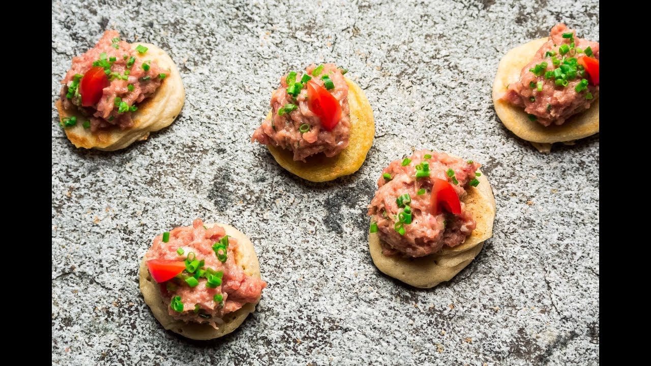 Rindstatar auf Blinis - Rezepte von David Geisser