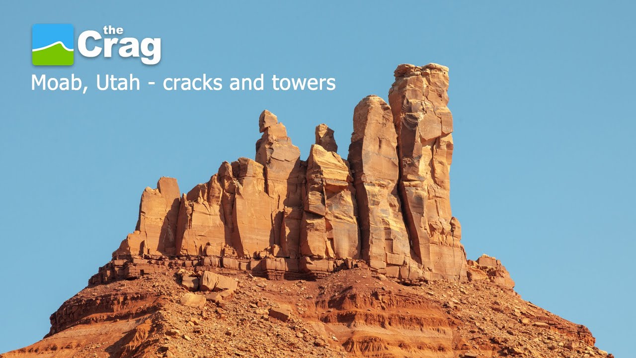 Moab, Utah - Sandstone cracks and towers