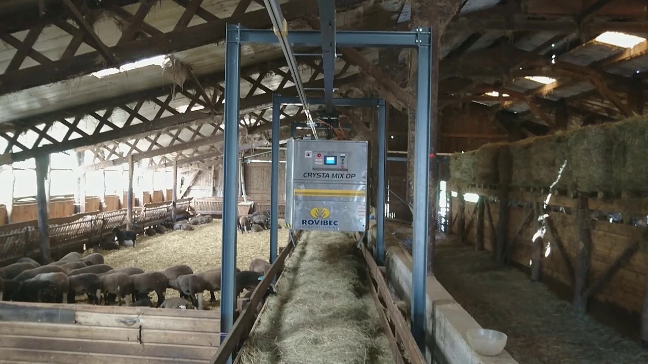 ROBOT MELANGEUR TRACTE SUR RAIL AERIEN