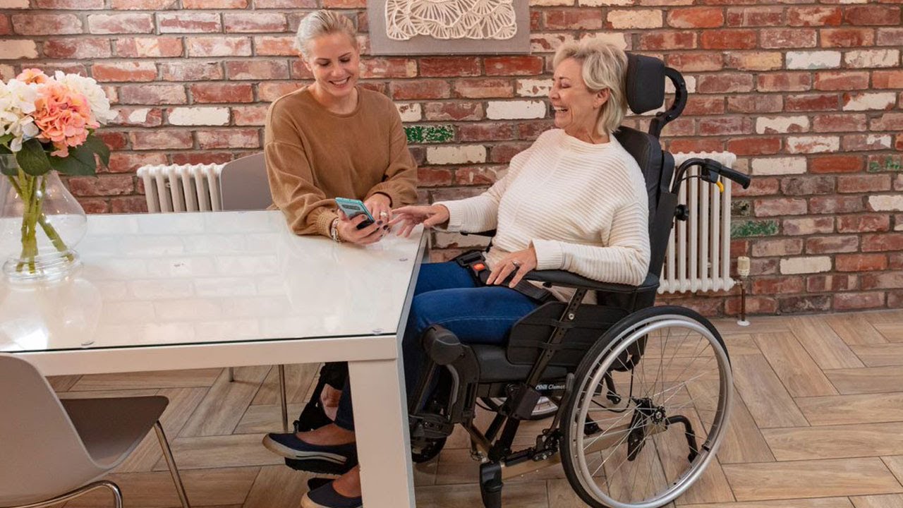 Invacare Rea Clematis PRO, der neue Multifunktions Pflegerollstuhl (#56)