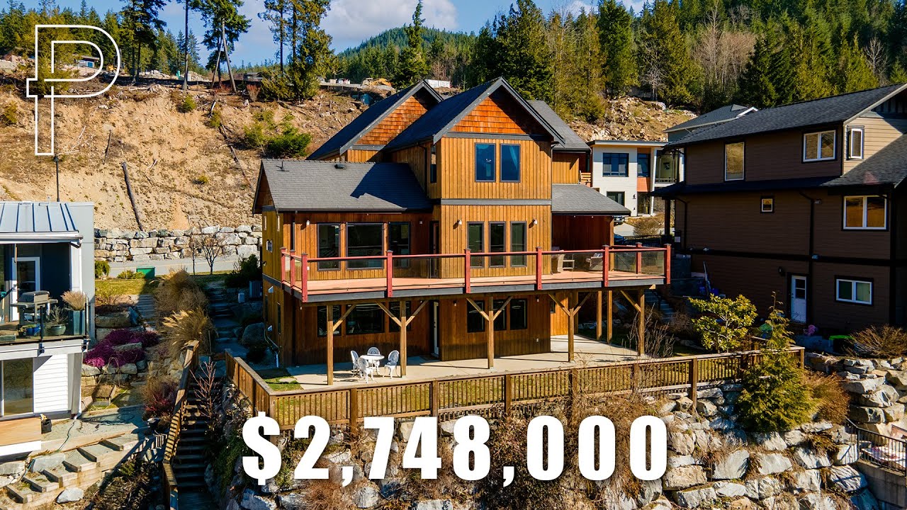 Beautiful Custom-built Craftsman Style Home in Squamish, BC | 41185 Rockridge Pl | Shawn Wentworth