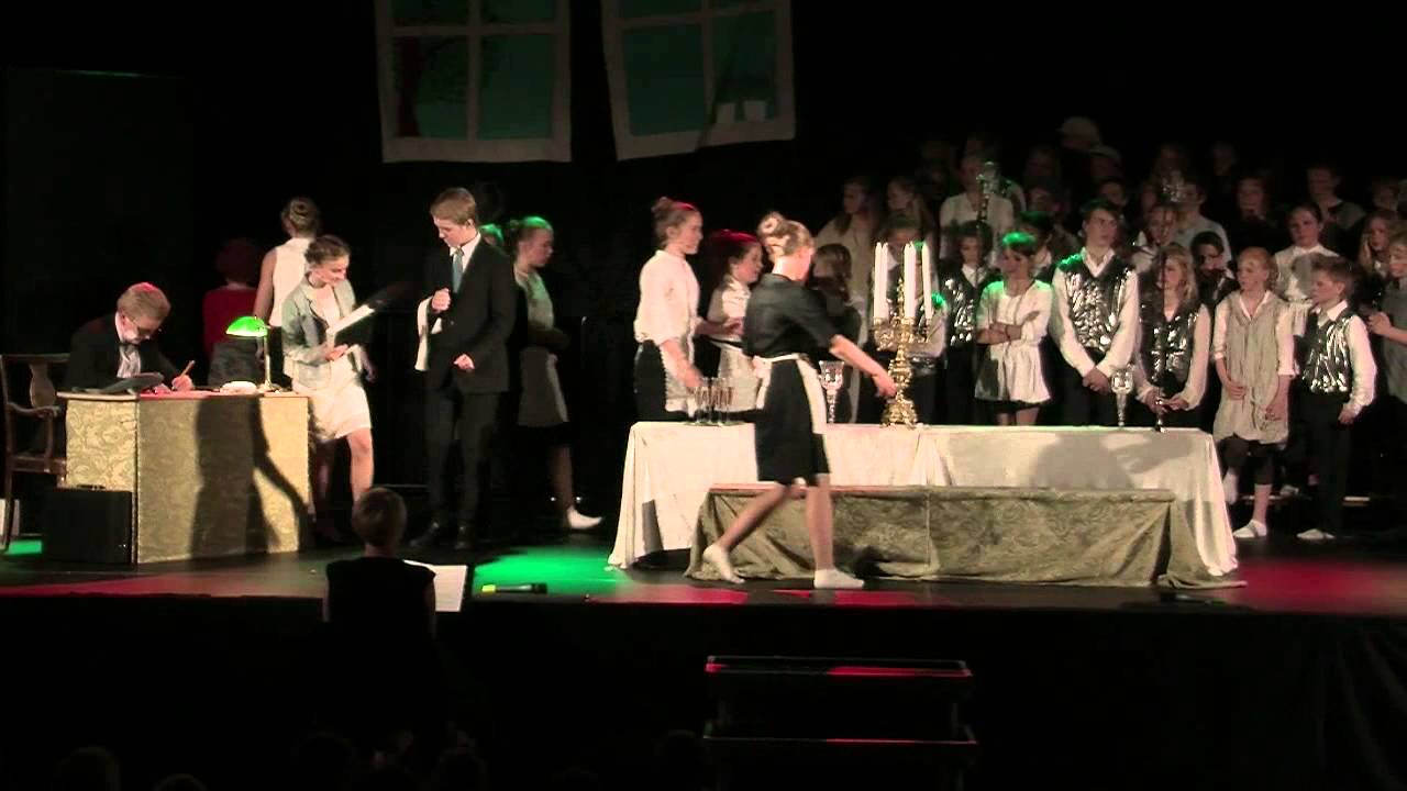 Annie - musikal, sjettetrinn Charlottenlund barneskole 2013