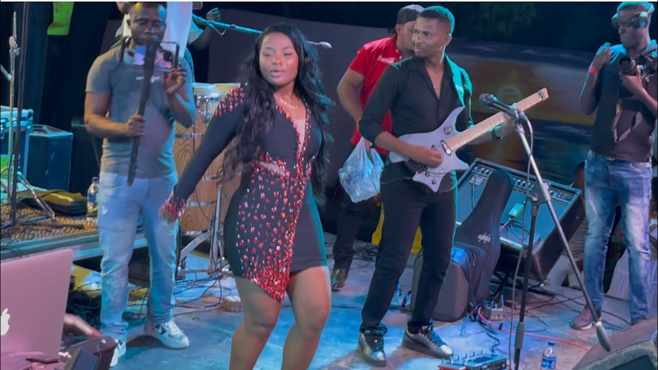 ANIE ALERTE ZILE FULL PERFORMANCE LIVE FORT-LIBERTÉ DIMANCHE 15/03/2026 KRAZE SA PLAAT😱