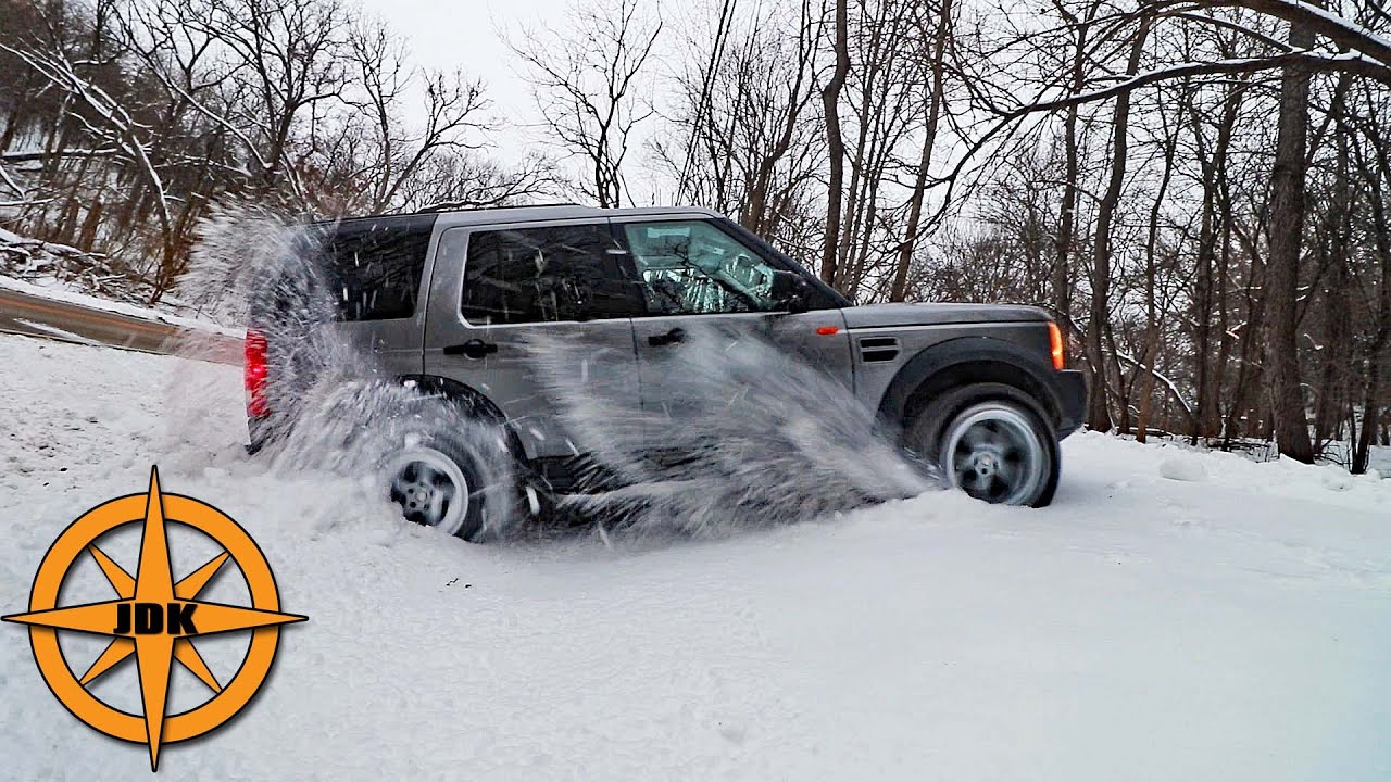 Snowy Ditch Dive in our LR3 - We test the Land Rover in the Snow - Better than the last Disco?