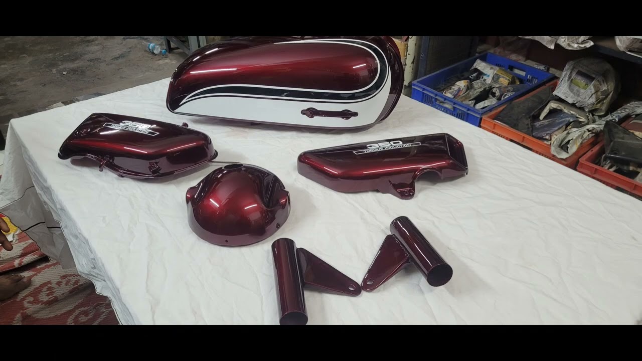 Us 250.yamaha. Maroon colour.