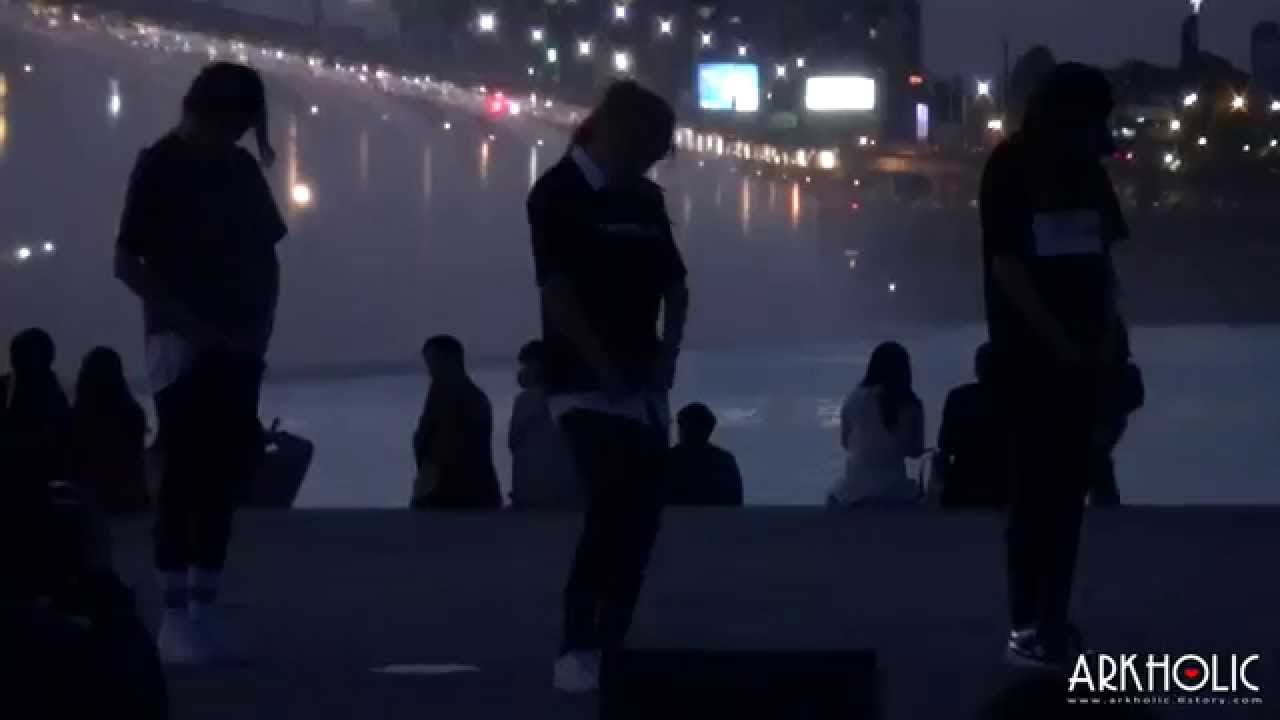 [ArkHolic]150425 Han River Event_Falling.Dance