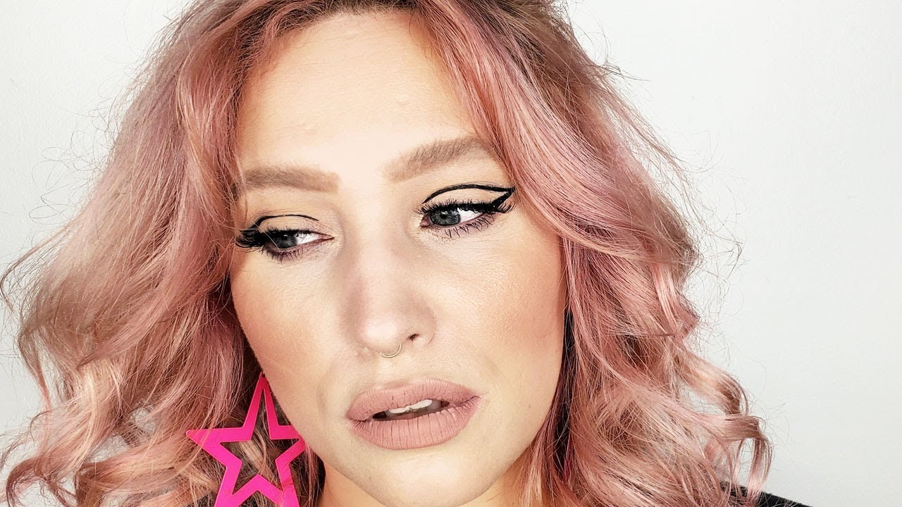 I TRIED DOING A GRAPHIC LINER EYE LOOK (CHATTY)  | COFFEE BEFORE BEAUTY