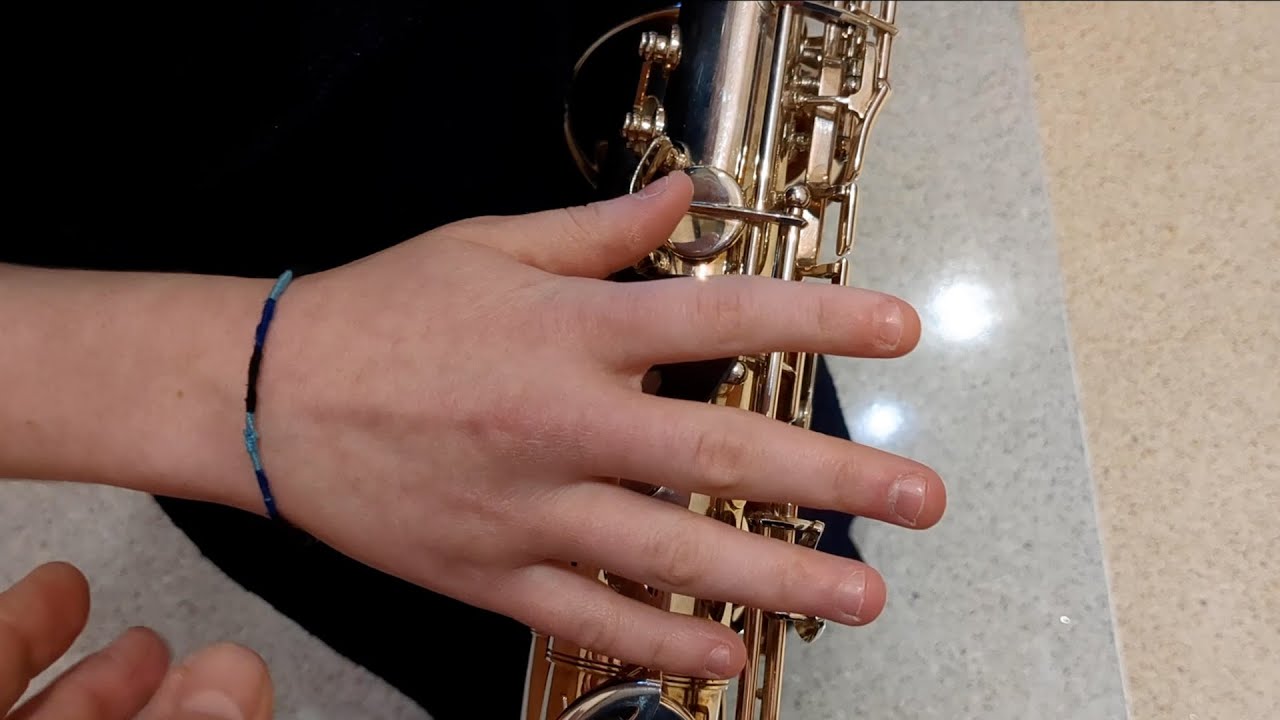 How to adjust saxophone thumb hook to help small hands play right hand keys with ease and comfort
