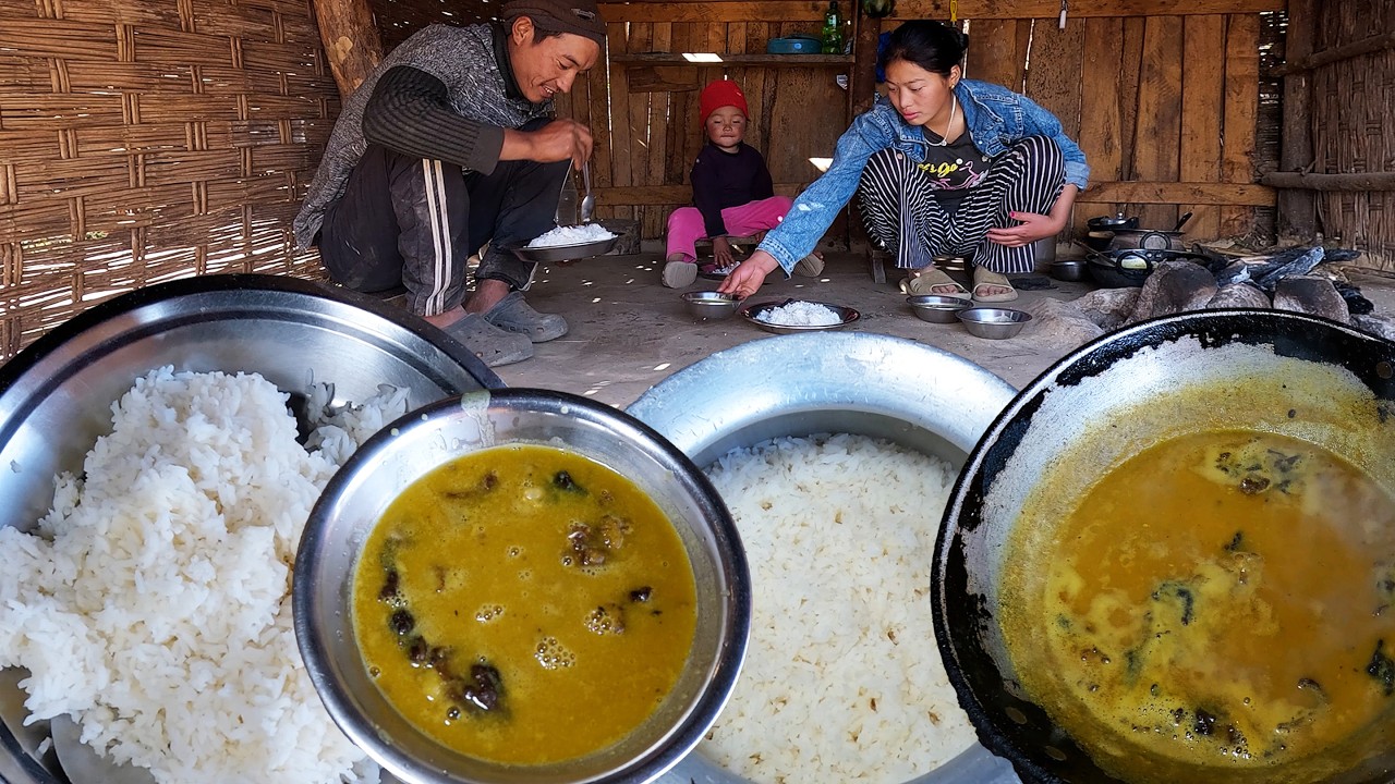 manjita cooks buff soup mix curry & rice for their lunch || shepherd life@pastorallifeofnepal