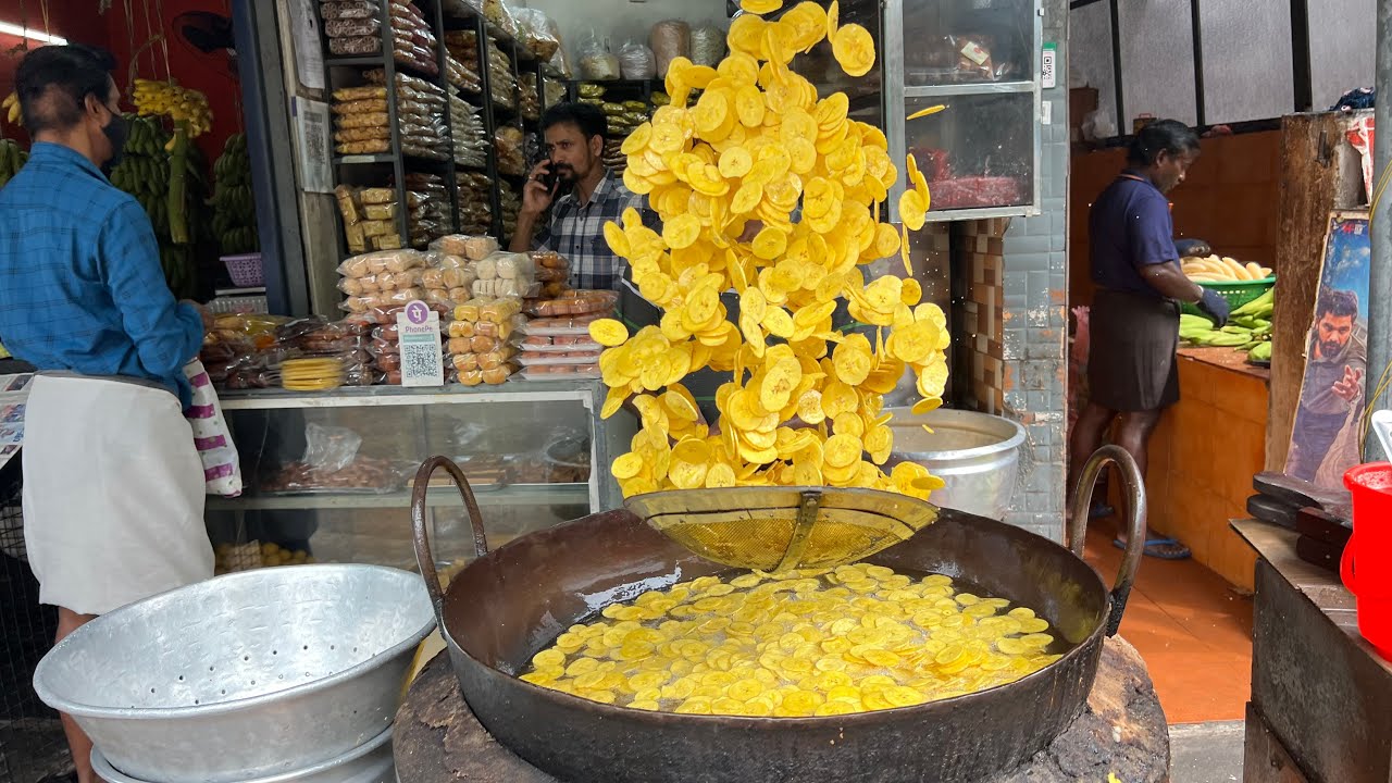Gold Coin Banana Chips Making at Ernakulam | Kochi Street Food