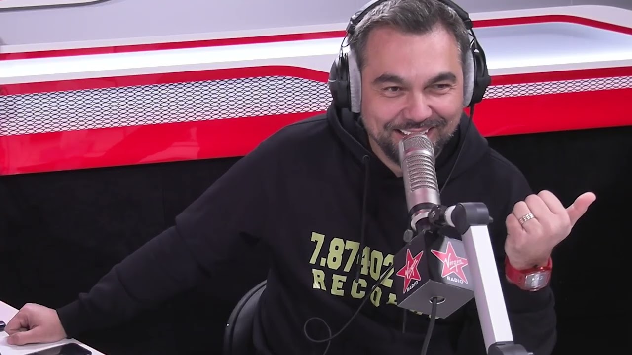 Adela Popescu a confundat ora 19:20 cu 7:20 dimineața și a venit la #breakfast   cu Oana și Andreas