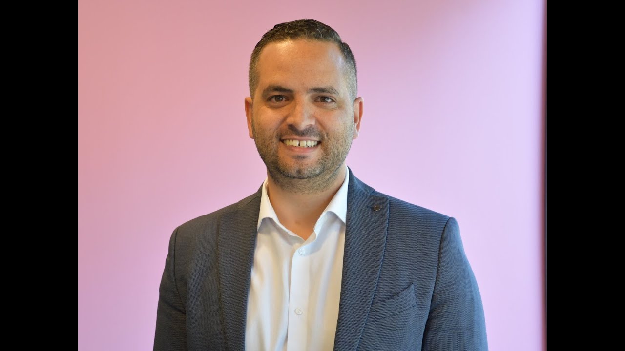 Issam Benzeghiba : 