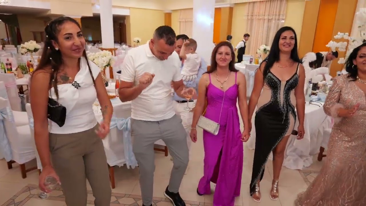 Partea a 2 a - Botez LETICI ÁNÀISZ  & LEONARD