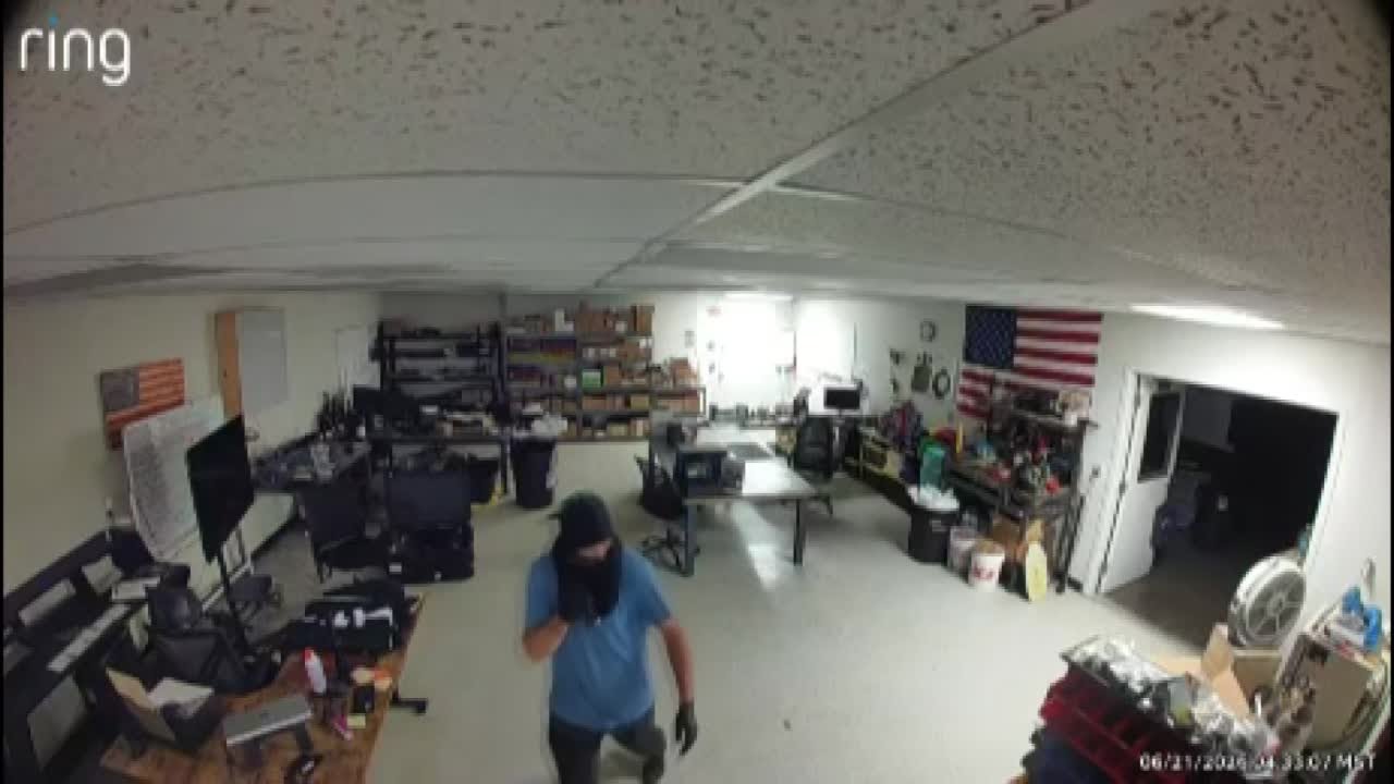 RAW VIDEO: Masked thieves steal $40K in guns from Tucson business