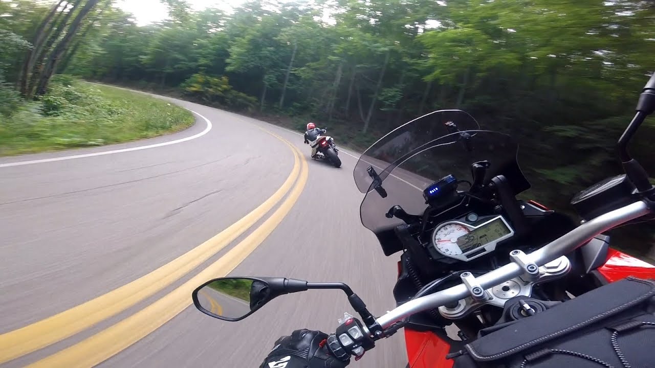 BMW S1000XR battles KTM Super Duke R