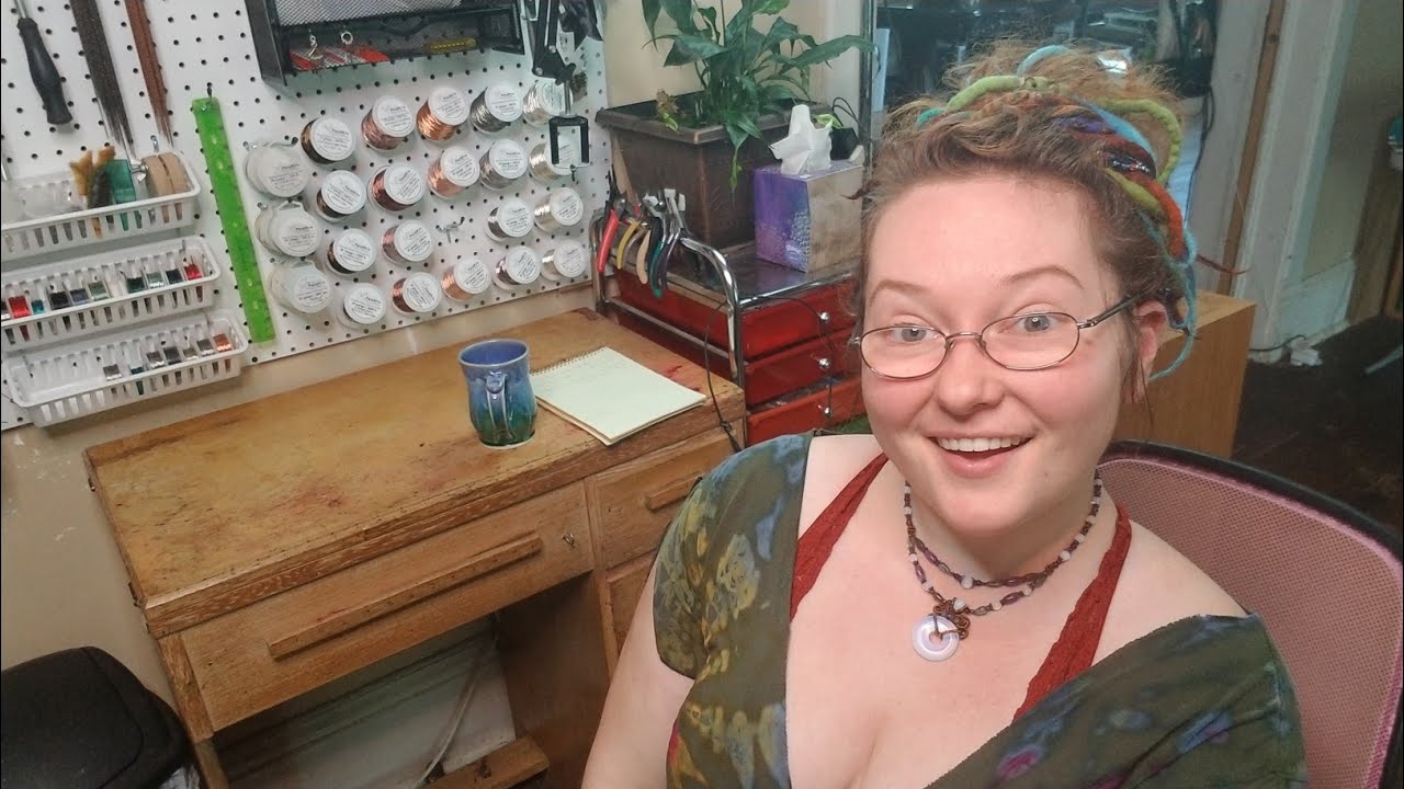 Craftroom Tour: Wire Wrapping Station!