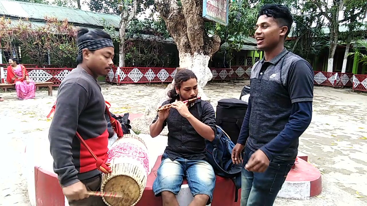 চৰাইদেউ বিহু হুঁচৰি প্ৰেক্টিছ ৰ আজৰি সময়ত চন্দন আৰু দ্বীপ ৰ সহযোগত শংকৰ কণ্ঠত এফাকি সুন্দৰ বিহু নাম