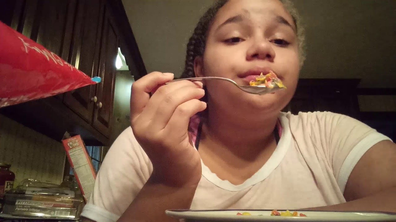 Eating fruity dyno bites