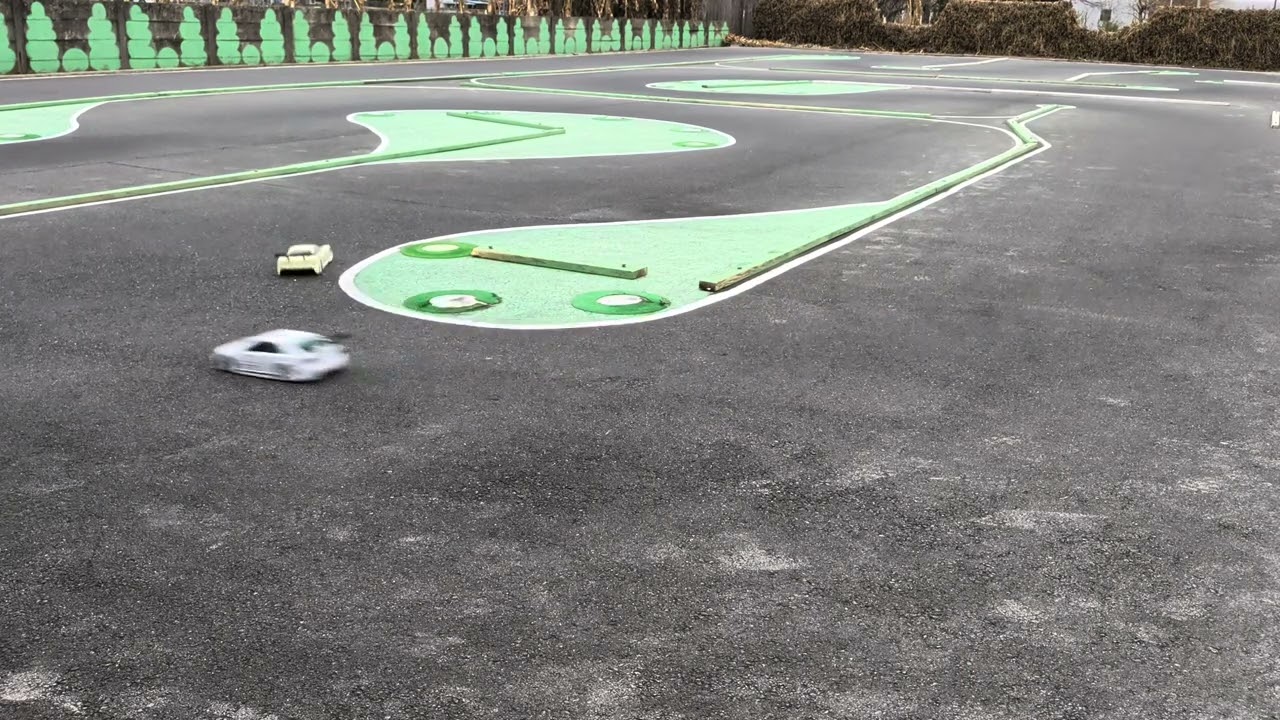 スカイホビー加須サーキットに来てみた♪🎩輩セダンリベンジされたので、🎩ベージュバロンGTで走ってみた♪(-д☆)ｷﾗｯ🎩