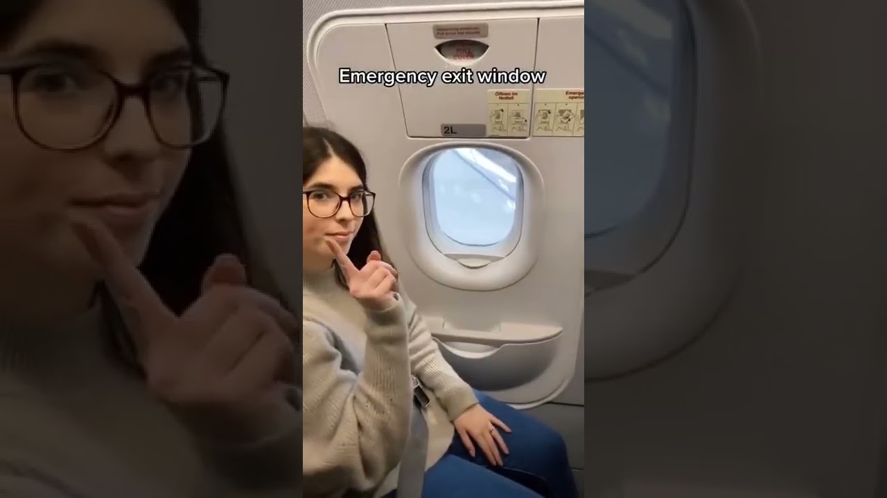Flight - Emergency Exit Window open 🙄