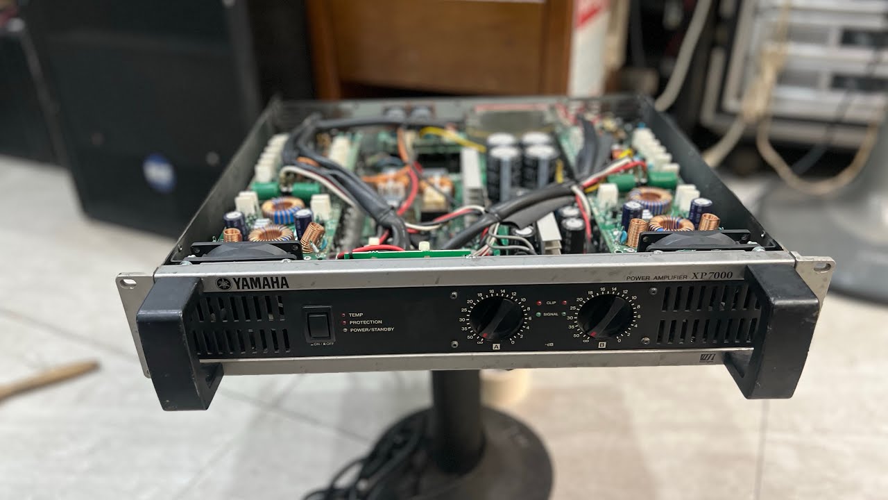 Cục công suất YAMAHA XP7000 chính hãng. Đẹp zin hoàn hảo. LH 0977286919