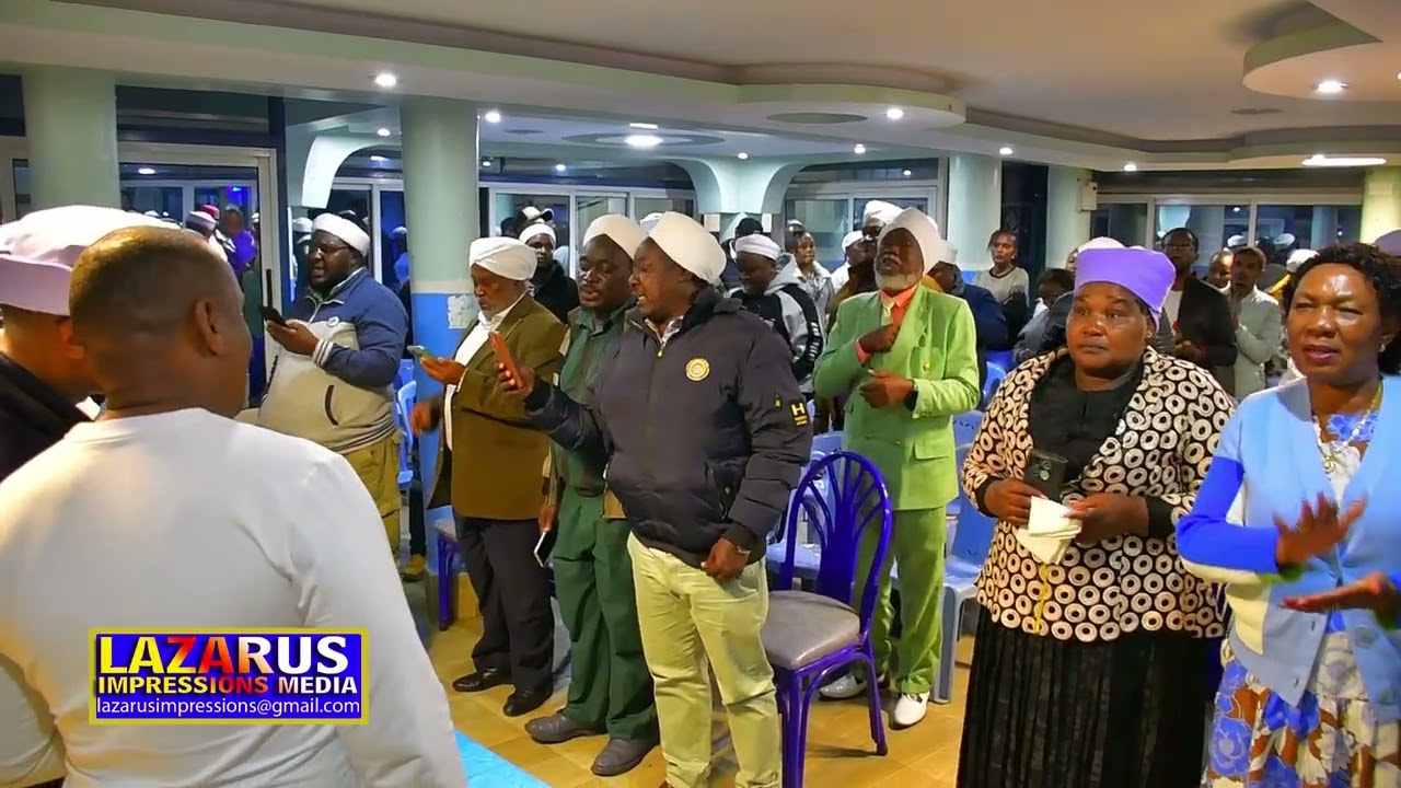 Akurinu hamwe na andu kugooca Ngai muno na nyimbo cia kiroho macakayaini ma archbishop Johana Willy