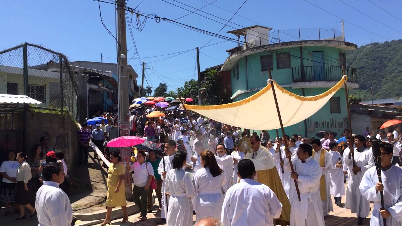 Procesión de Corpus Christi Parroquia San Marcos Evangelista 2014