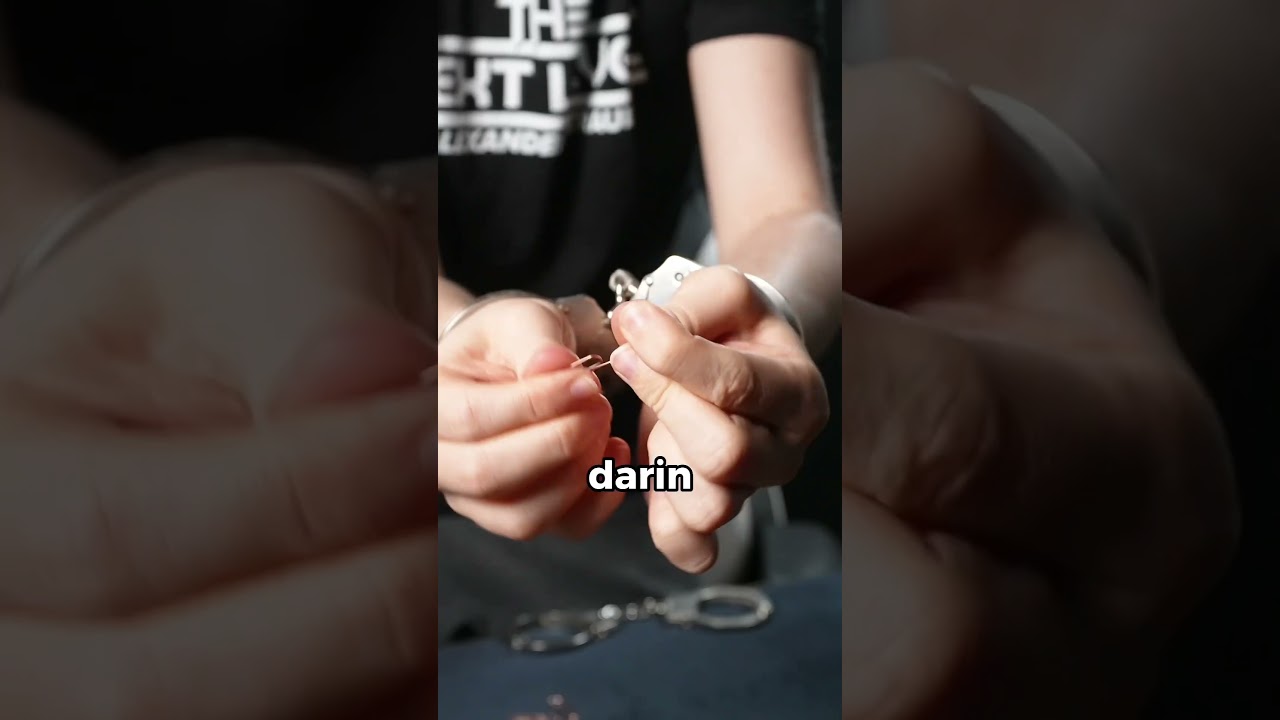 Handschellen mit B&uuml;roklammer knacken! 🔓