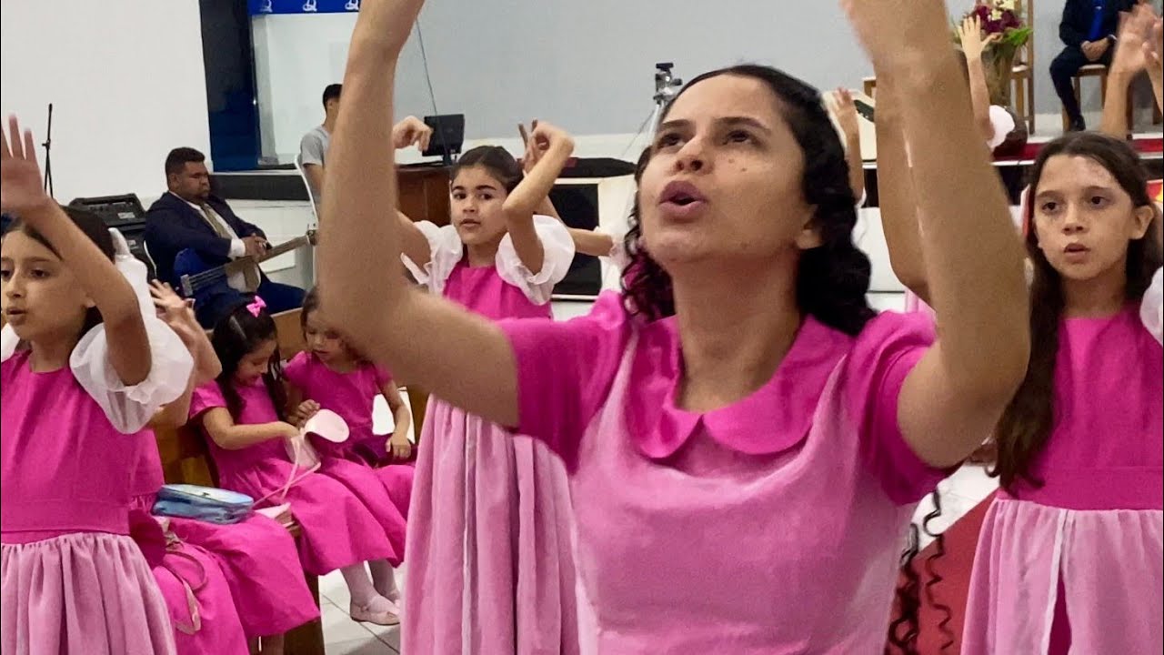🌹💞♥️🎀 FENÔMENO - BRUNA KARLA  / Grupo de Gesto Crescendo com Cristo | 🔥 💖 DIVULGAÇÃO TVMISSIONÁRIA