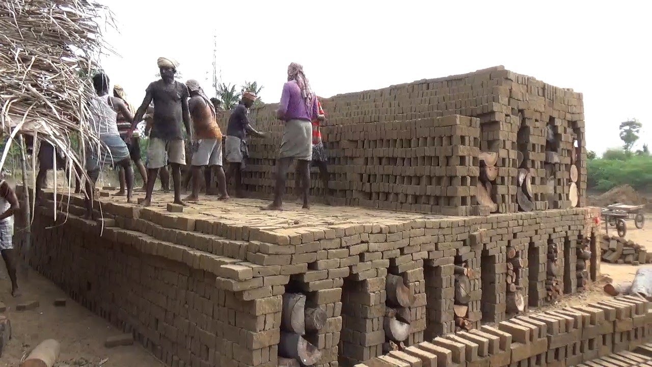 செங்கல் சூளையில் செங்கல் தயாரிக்கும் முறை | Bricks Manufacturing | Vlog | Amala Village Food