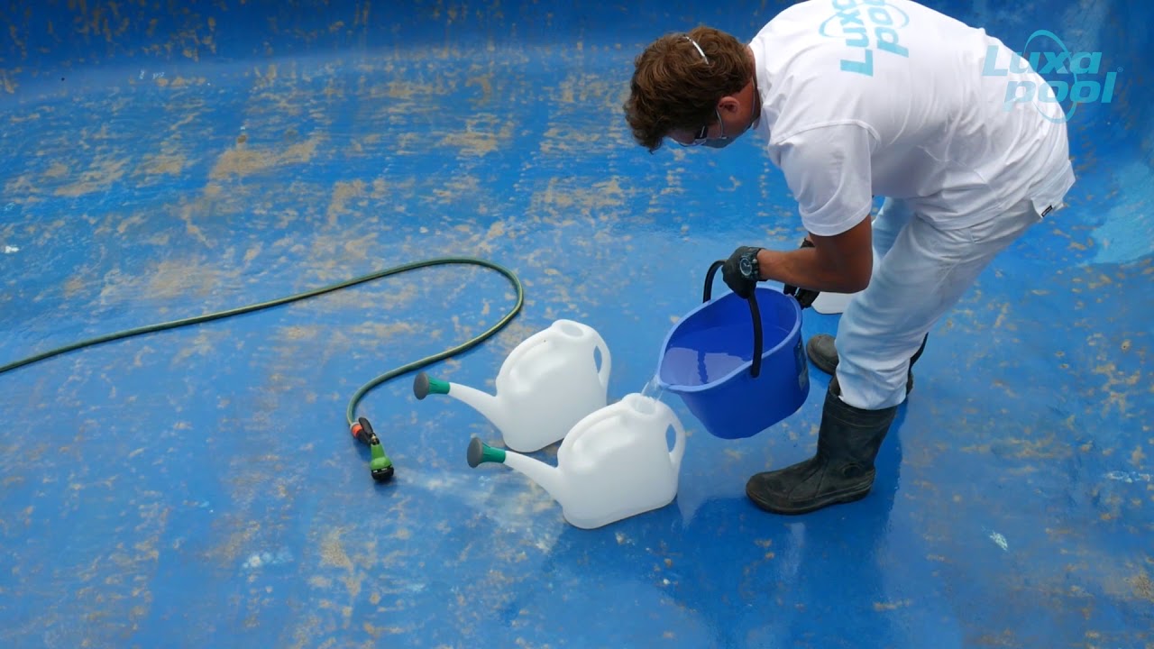 Paint your Pool with LUXAPOOL Epoxy Pool Paint - How to acid etch your pool before painting