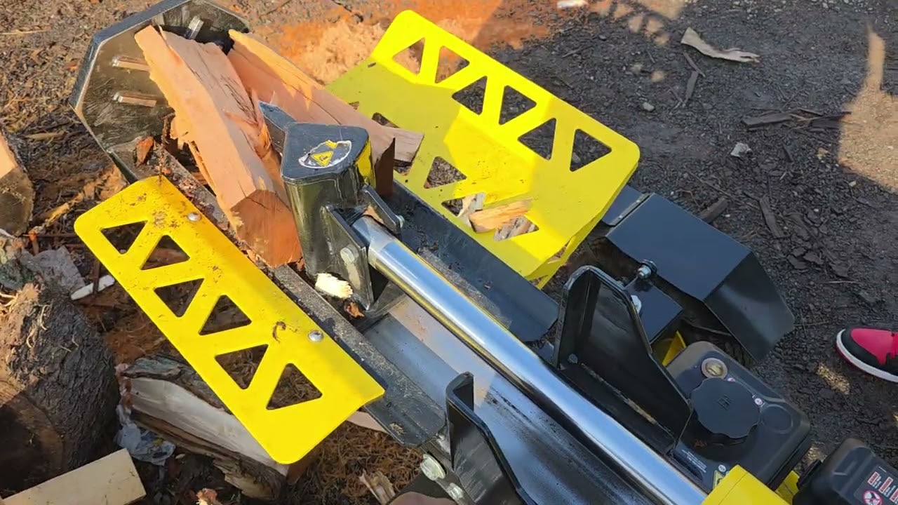 CHAMPION 27 TON LOG SPLITTER GIFTED TO ME BY KAREN!!!