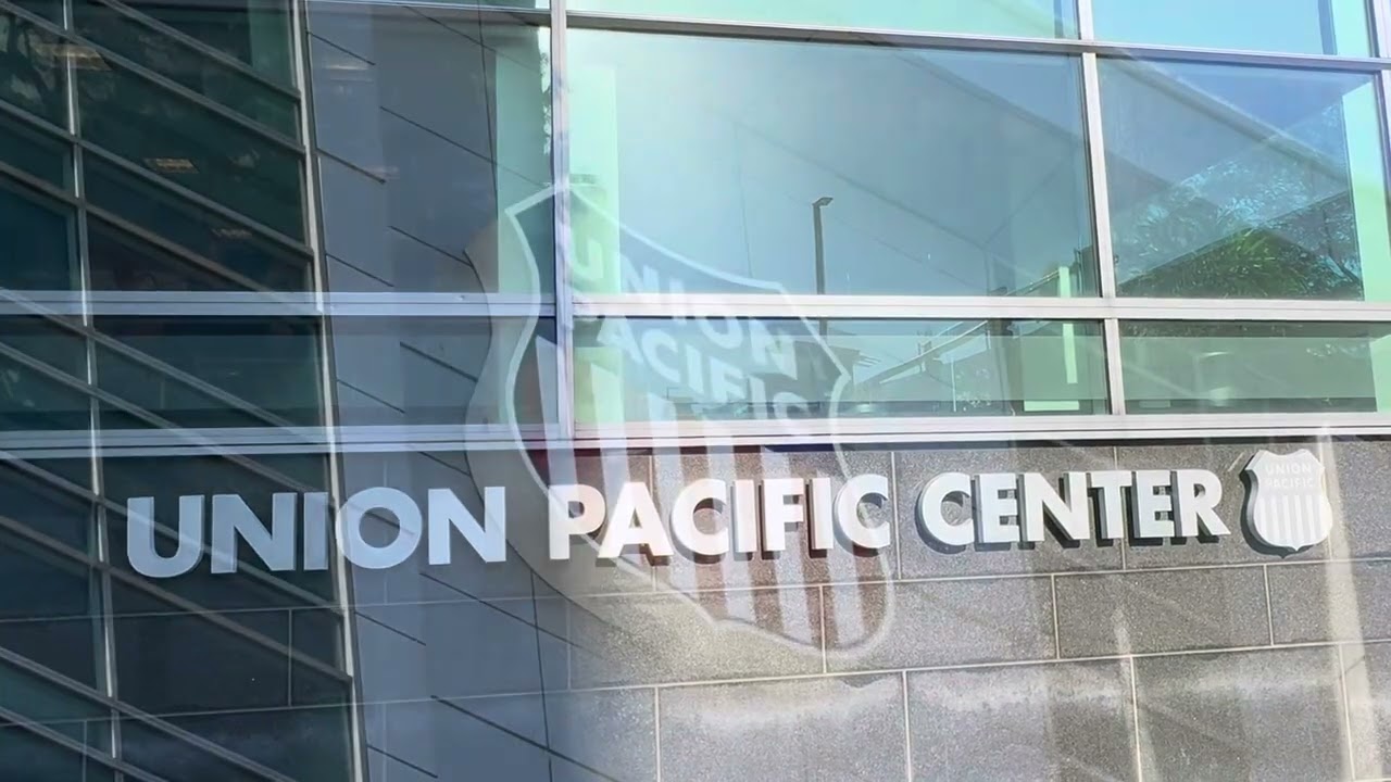 B role of union Pacific headquarters