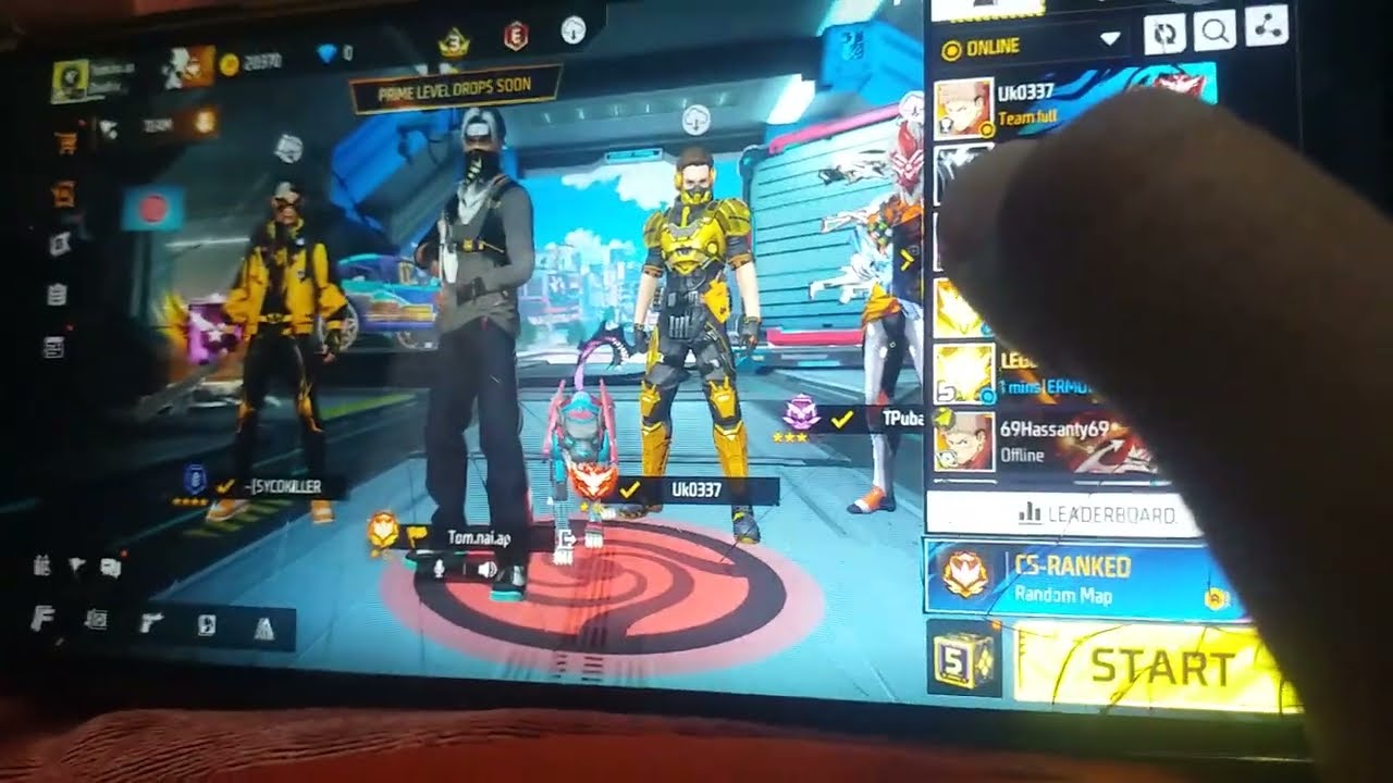 1VS4 Carch in CS Master lobby an only kingfisher Gun