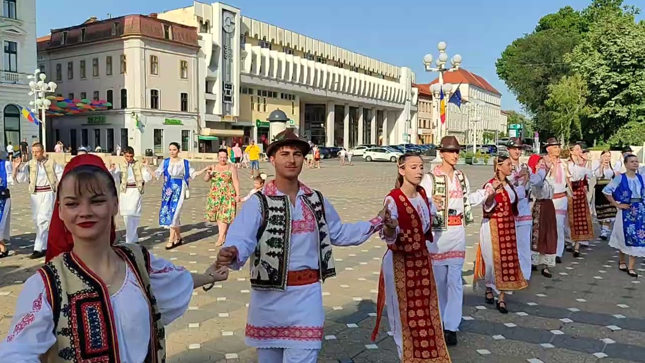 Vineri 25 Iulie 2025 - O mare horă în cinstea Zilei Județului Timiș - 28 Iulie ....Video CB