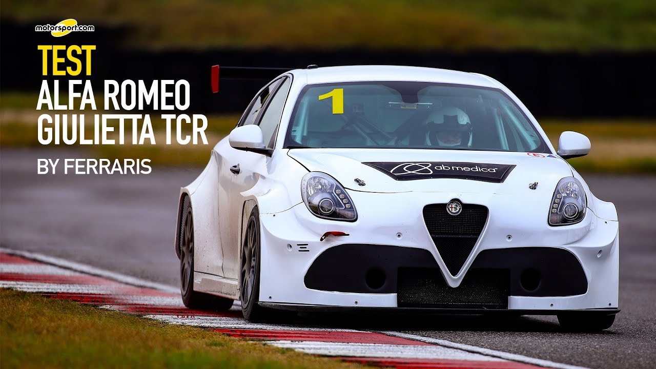 In pista con l'Alfa Romeo Giulietta TCR