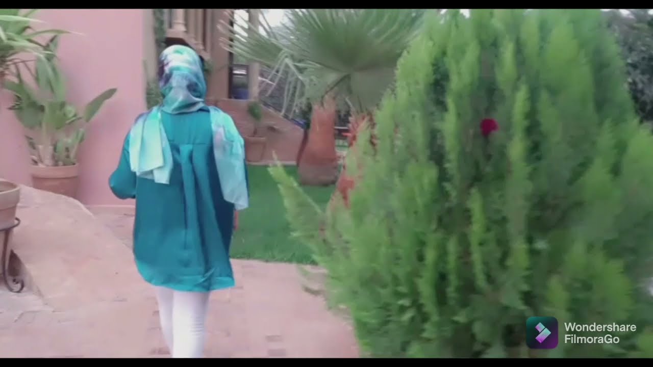 رياض باهية 😍خريجة مع صحباتي في مدينتي مكناس مرحبا بيكم😍🥰🥰