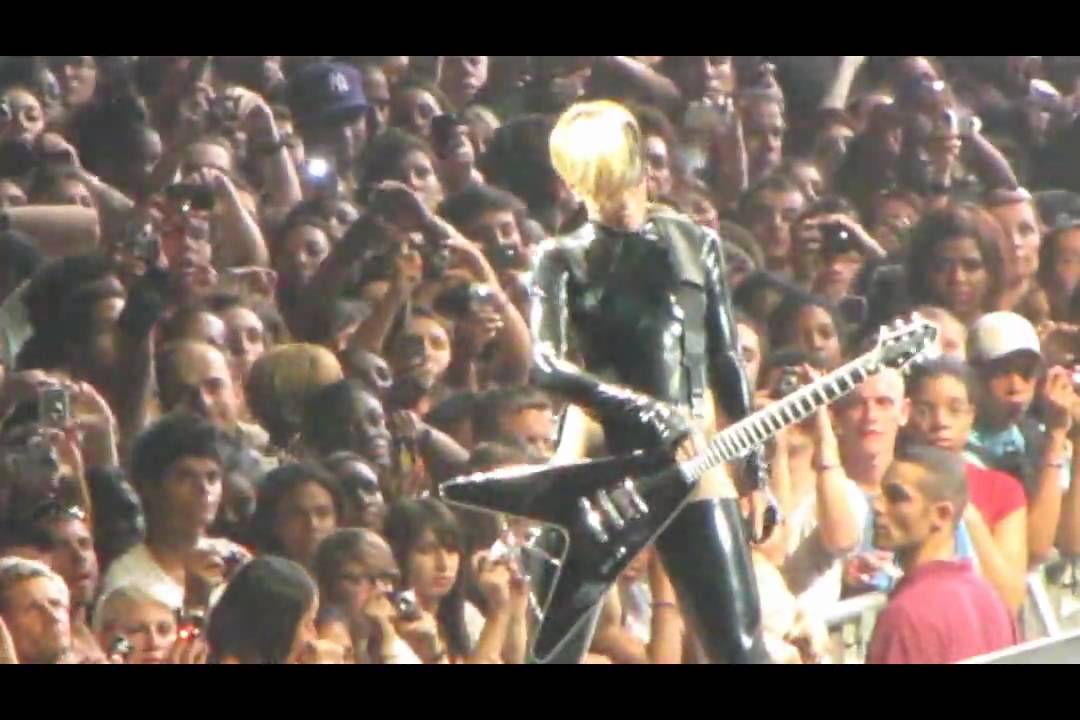Rihanna Concert Paris Bercy 2010