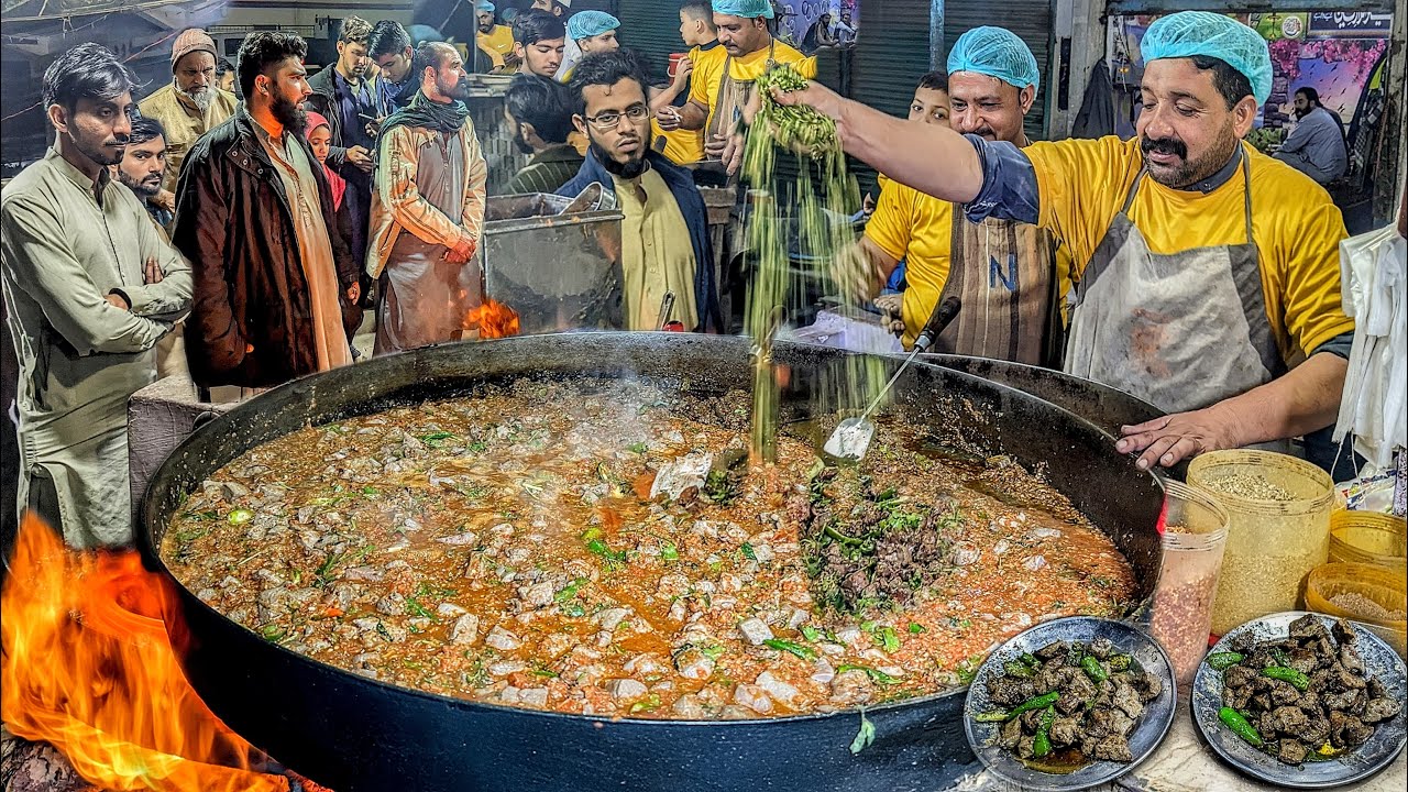 PESHAWARI A ONE TAWA KALEJI FRY - BEEF LIVER FRIED RECIPE | BEST STREET FOOD IN THE WORLD