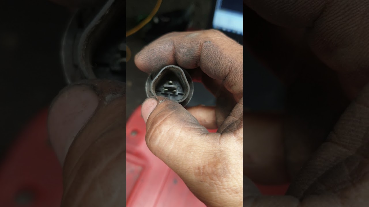 speed sensor - cảm biến tốc độ xe hyundai hd65 72 85 99 ... loại điện từ